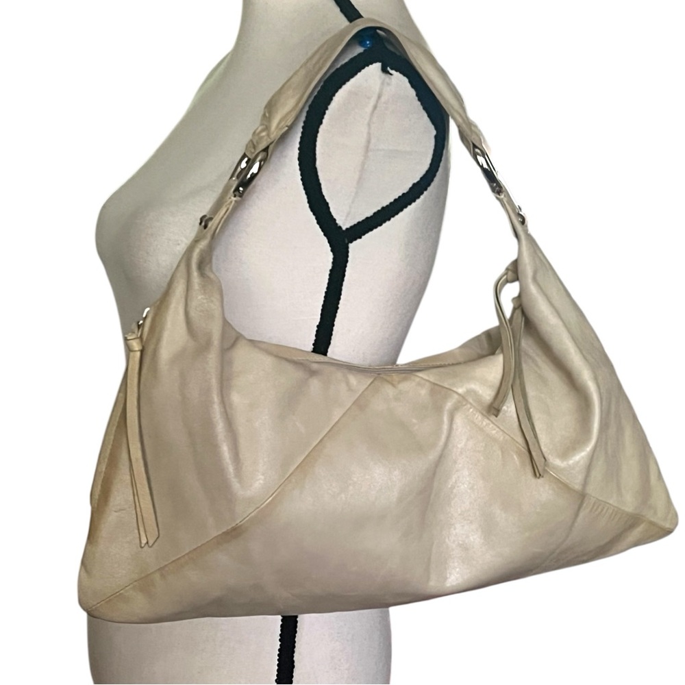 HOBO light celery green Wide Strap Subtle Leather Handbag. - Picture 2 of 10